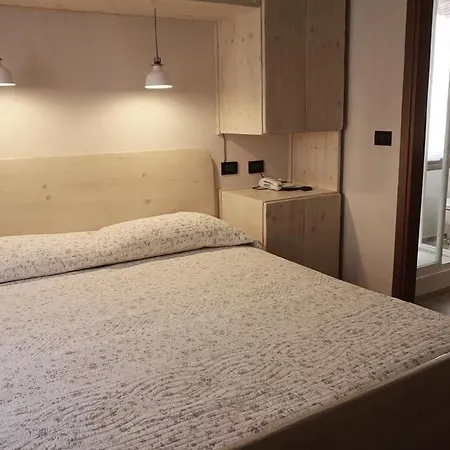Hotel Gabriella 3*