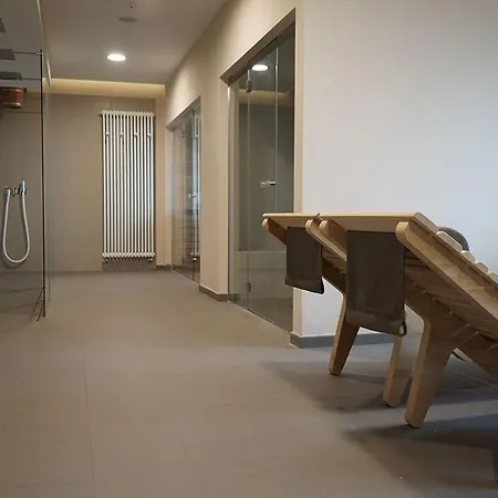 Hotel Gabriella 3*