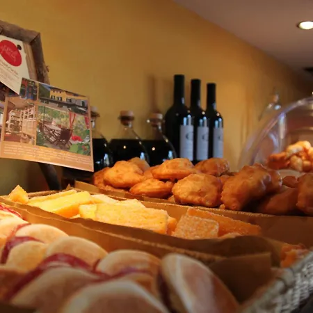 מלון Gabriella 3*